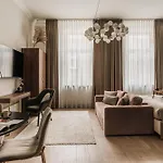 White Lotus By Fragola Apartment